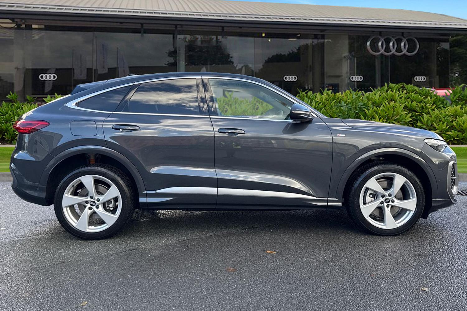 Used Audi Q5 2025 for sale - 76320336: Photo 3