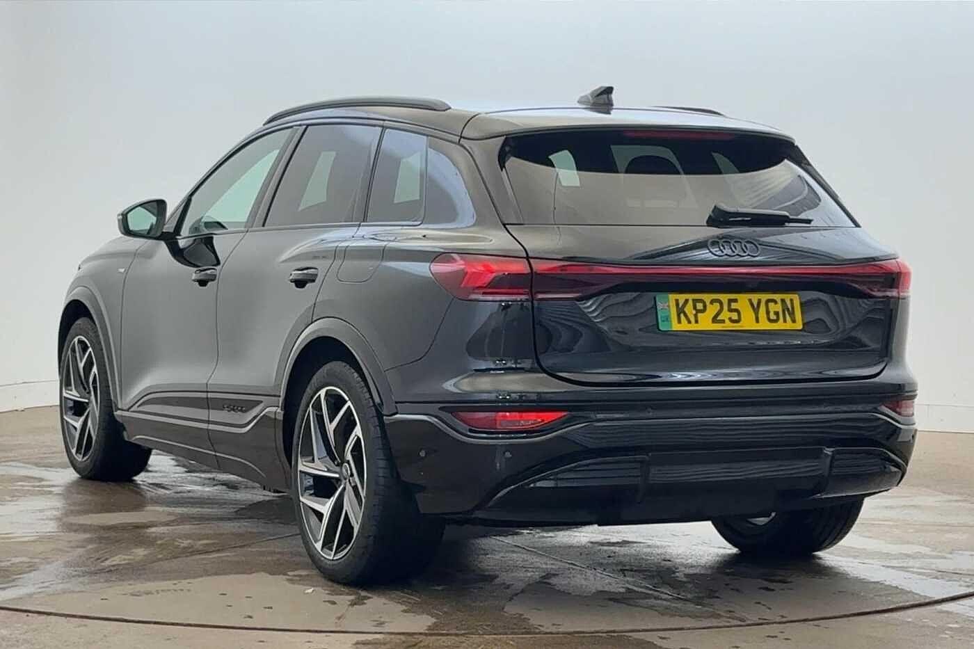 Used Audi Q6 e-tron 2025 for sale - 76520101: Photo 3