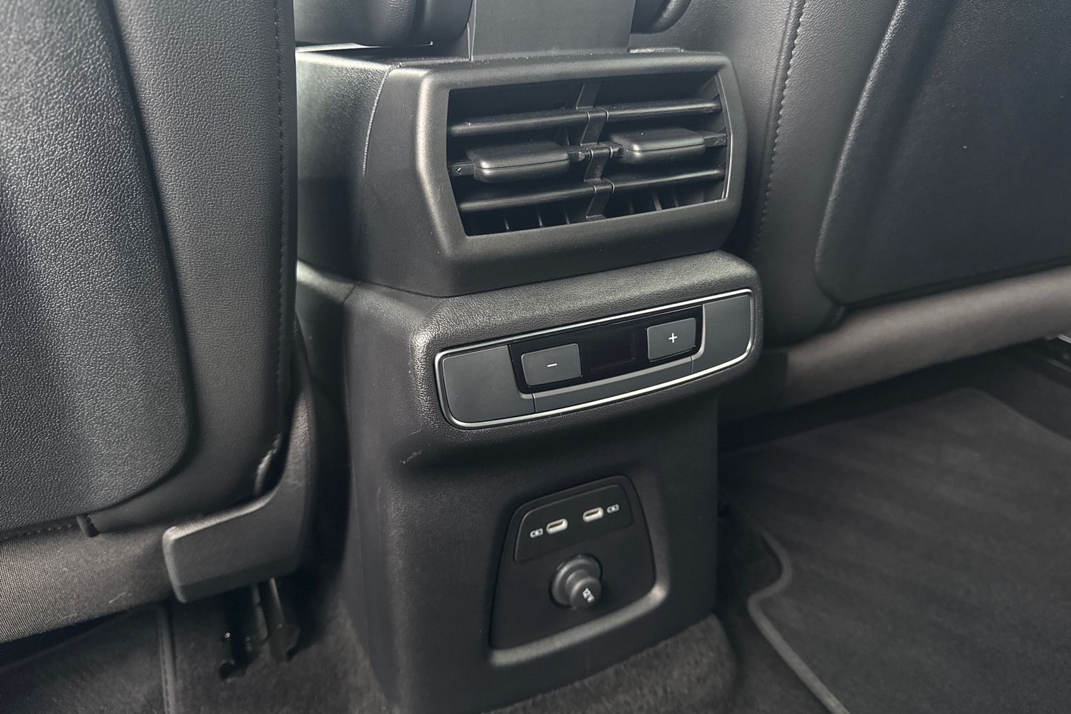 Used Audi Q4 e-tron 2025 for sale - 76604107: Photo 43