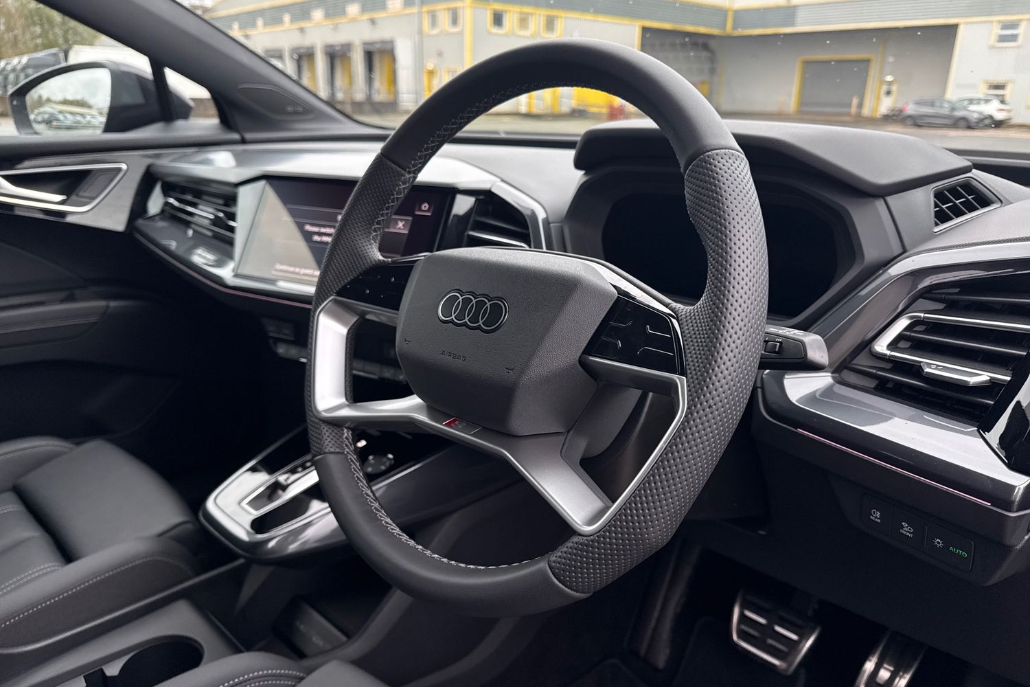 Used Audi Q4 e-tron 2025 for sale - 76604107: Photo 49