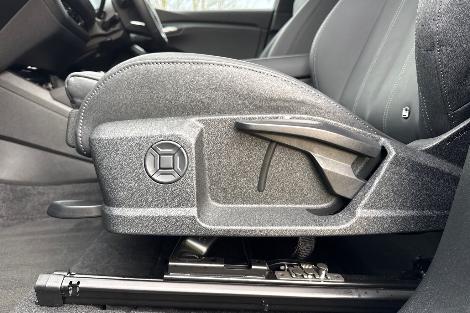 Used Audi Q6 e-tron 2025 for sale - 77270504: Photo 45