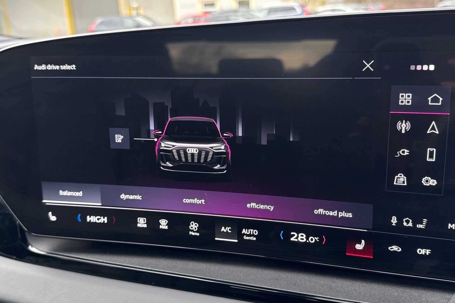 Used Audi Q6 e-tron 2025 for sale - 77270504: Photo 60