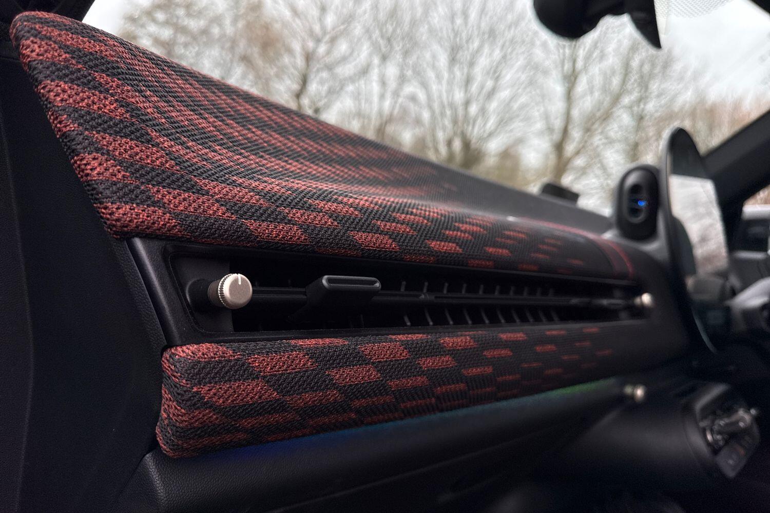 Used MINI Electric Cooper 2024 for sale - 77649252: Photo 32