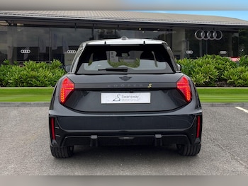 Used MINI Electric Cooper 2024 for sale - 77649252: Photo