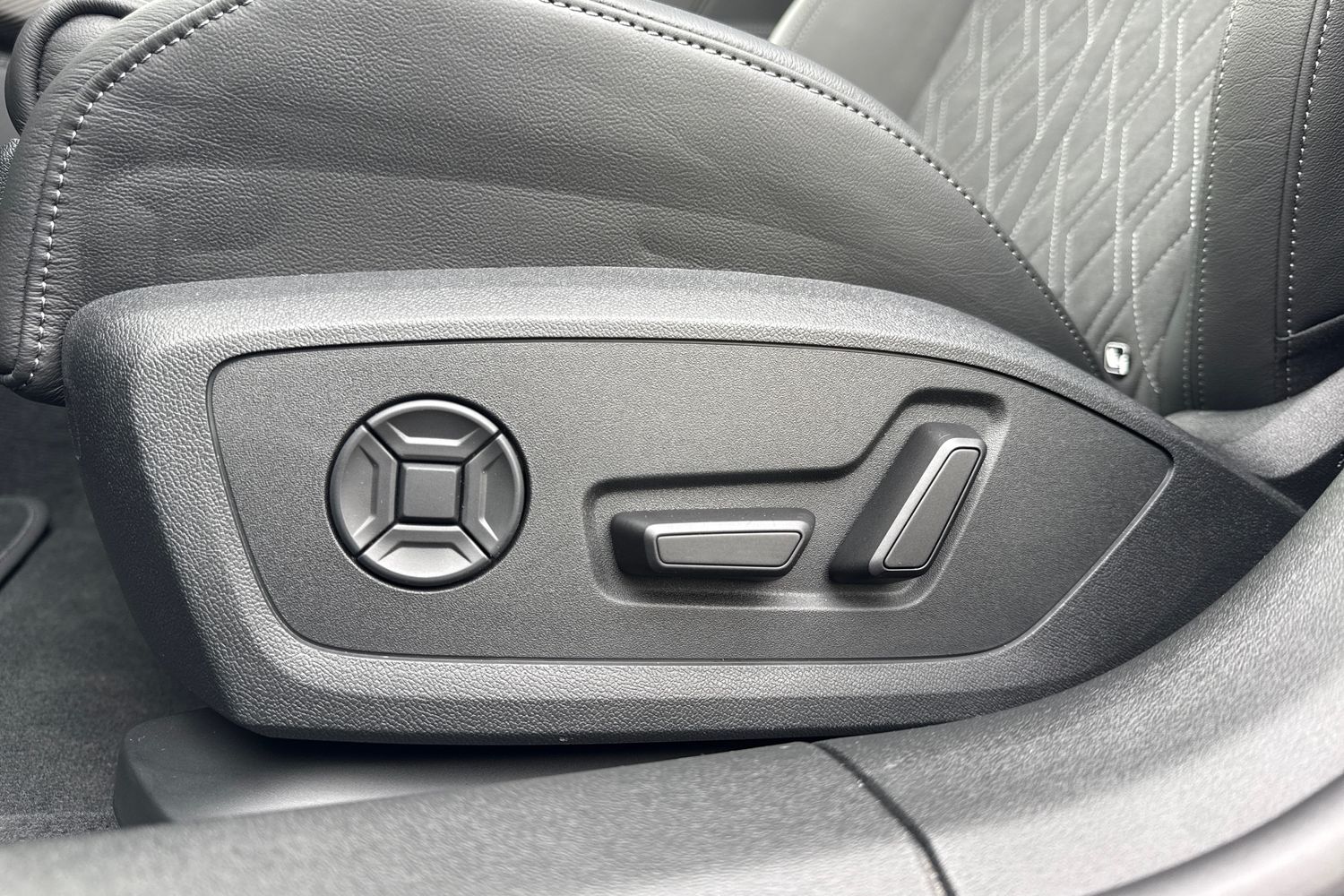 Used Audi A6 2025 for sale - 77829458: Photo 42