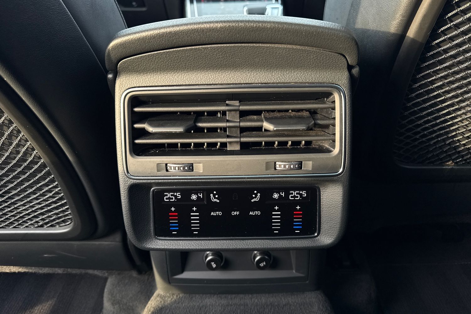 Used Audi Q7 2020 for sale - 76961623: Photo 34