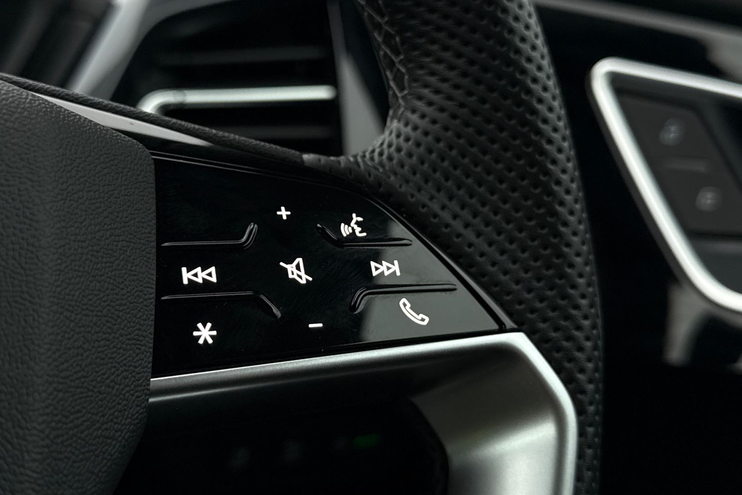 Used Audi Q4 e-tron 2024 for sale - 77649235: Photo 37