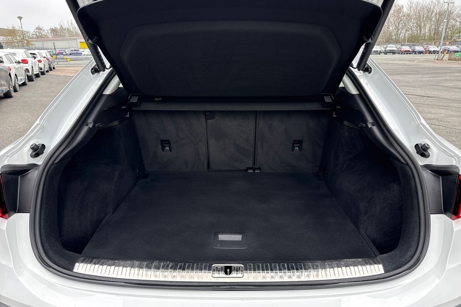 Used Audi Q3 2023 for sale - 77812484: Photo 7