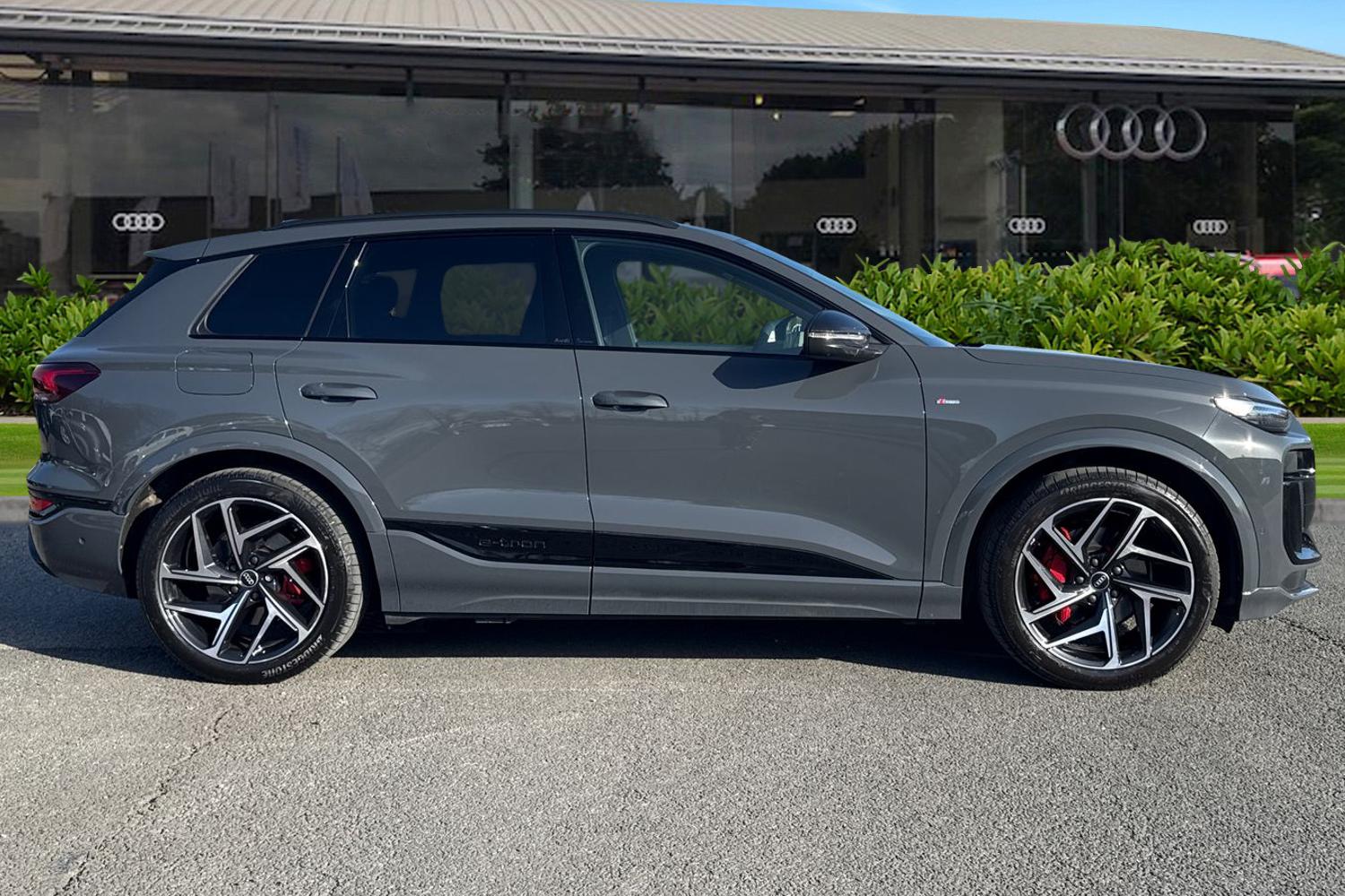 Used Audi Q6 e-tron 2025 for sale - 77890603: Photo 3