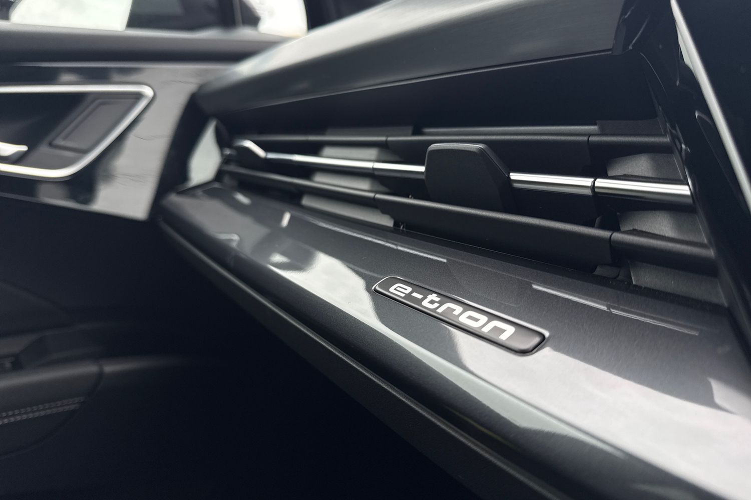 Used Audi Q4 e-tron 2025 for sale - 77054613: Photo 50