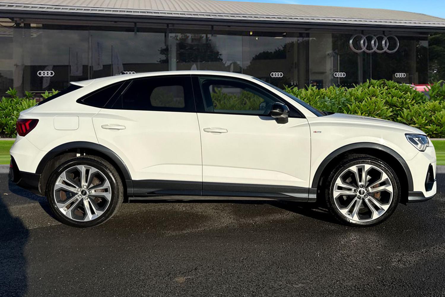 Used Audi Q3 2022 for sale - 76805239: Photo 3
