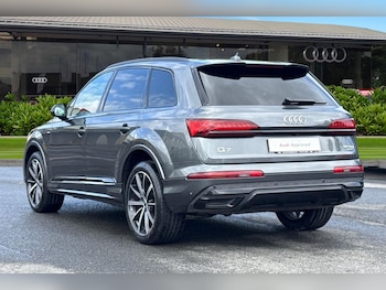 Used Audi Q7 2023 for sale - 78558177: Photo
