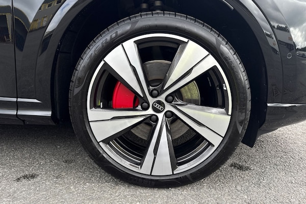 Used Audi Q5 2025 for sale - 75150937: Photo 9