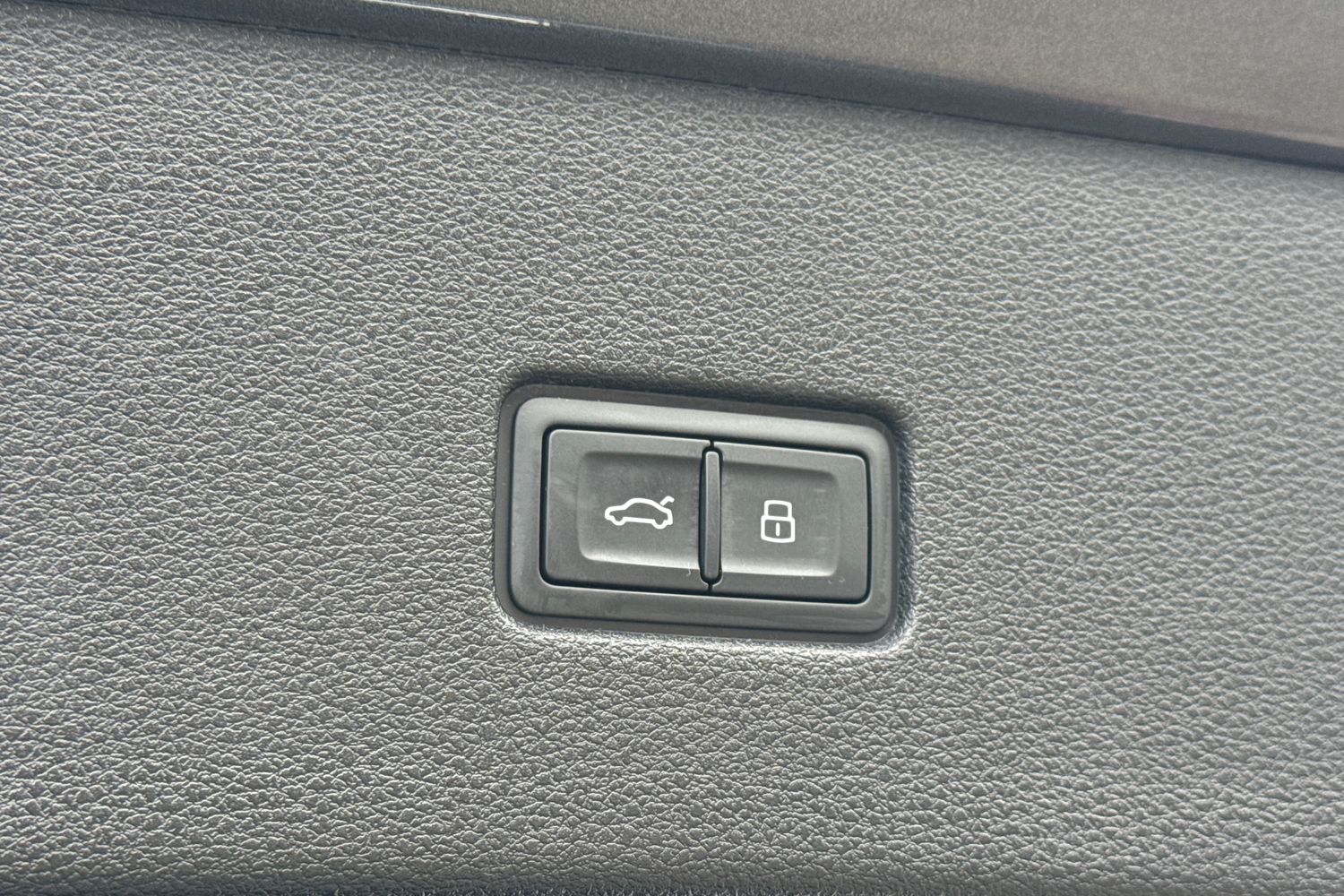 Used Audi SQ8 2025 for sale - 76320341: Photo 24