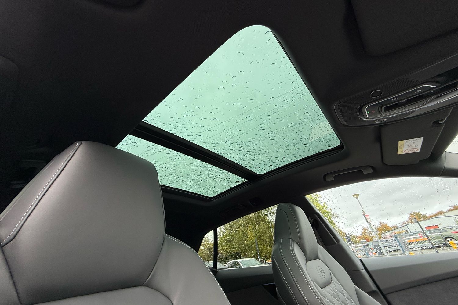 Used Audi SQ8 2025 for sale - 76320341: Photo 30