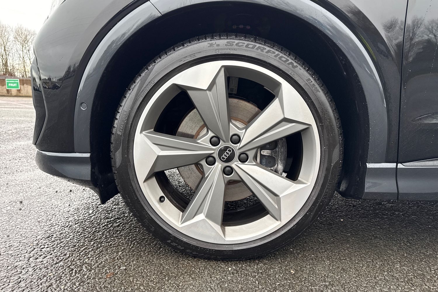 Used Audi Q4 e-tron 2025 for sale - 76723944: Photo 13