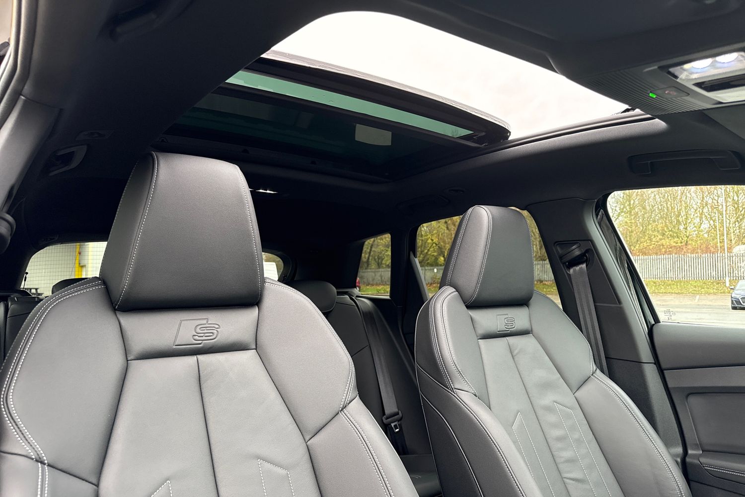 Used Audi Q4 e-tron 2025 for sale - 76723944: Photo 24