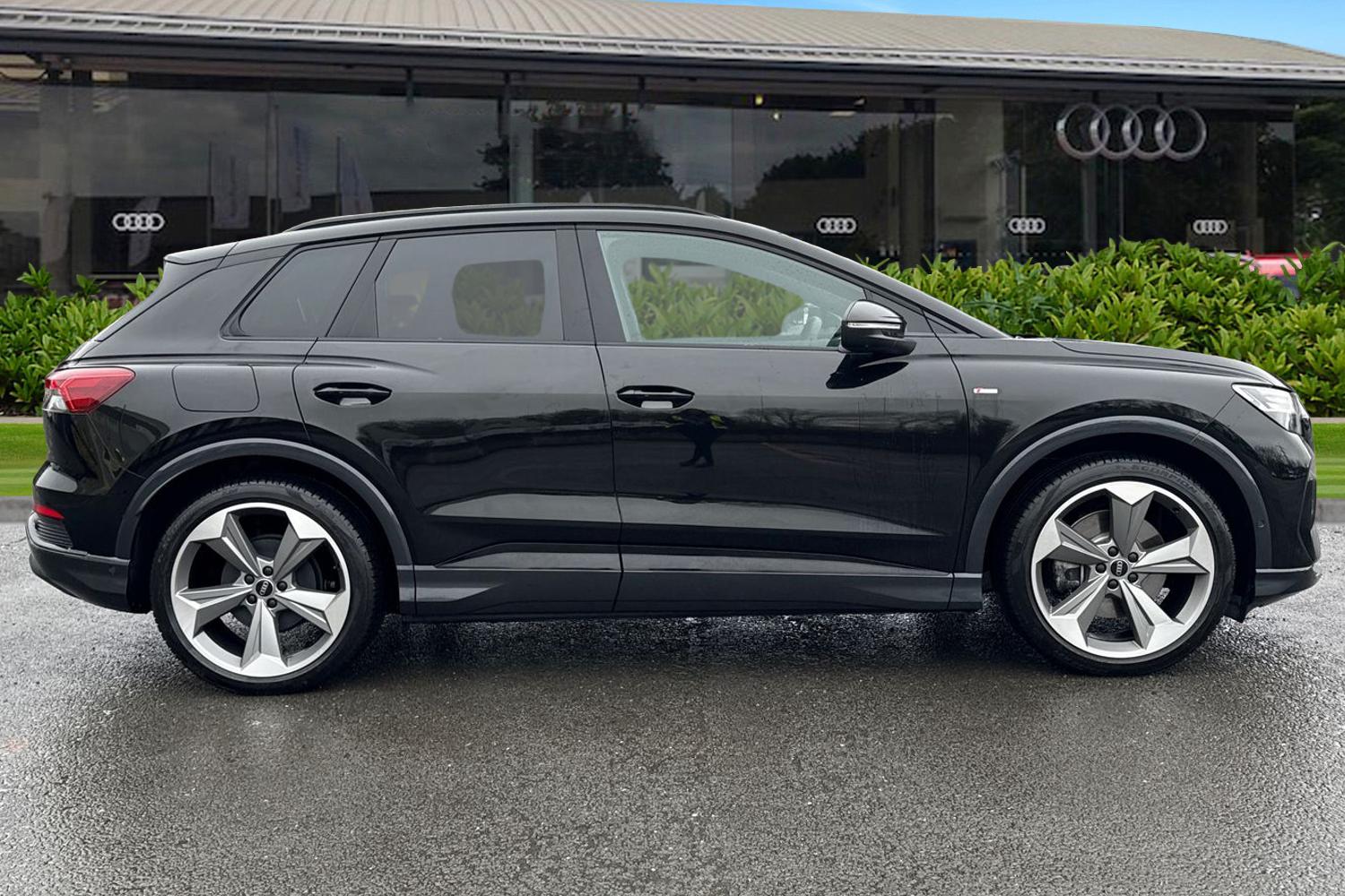 Used Audi Q4 e-tron 2025 for sale - 76723944: Photo 3