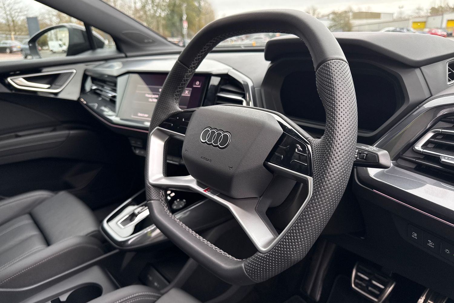 Used Audi Q4 e-tron 2025 for sale - 76723944: Photo 48