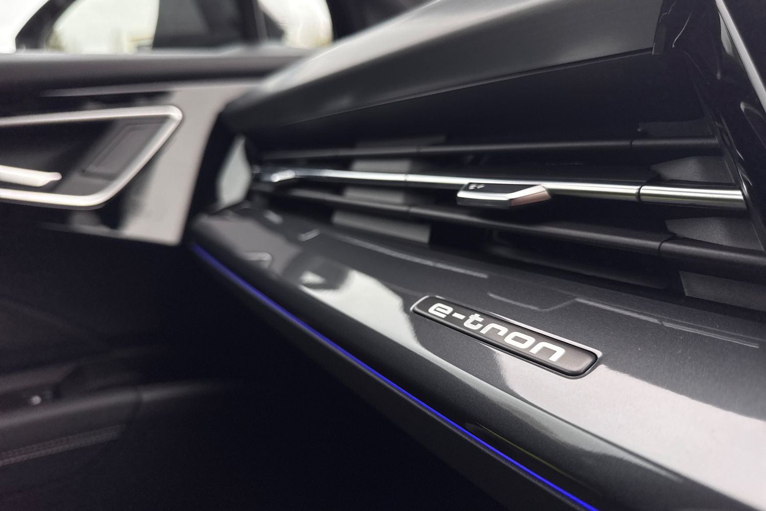 Used Audi Q4 e-tron 2025 for sale - 76723944: Photo 49