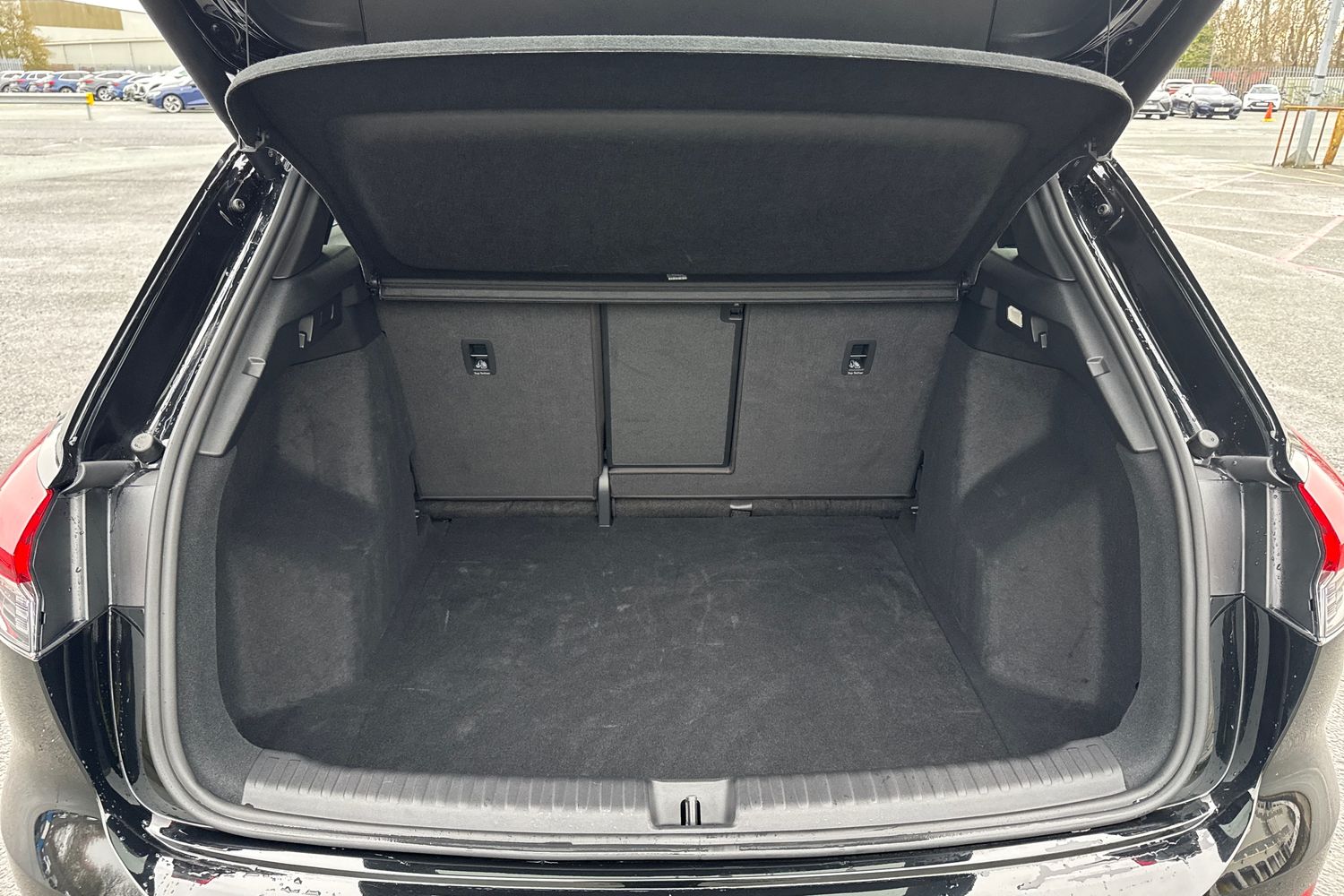 Used Audi Q4 e-tron 2025 for sale - 76723944: Photo 7