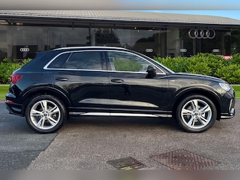 Used Audi Q3 2025 for sale - 77787461: Photo