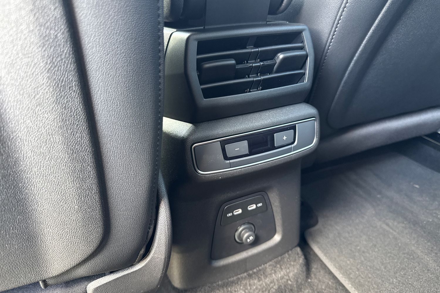 Used Audi Q4 e-tron 2025 for sale - 76705595: Photo 41