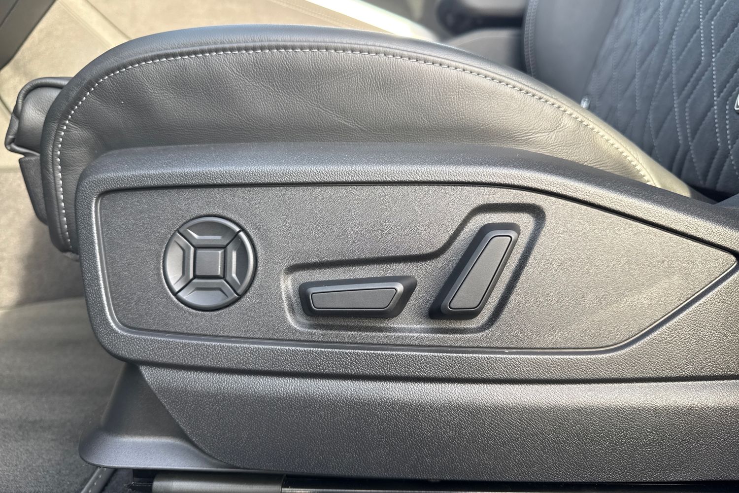 Used Audi Q5 2025 for sale - 76916504: Photo 41