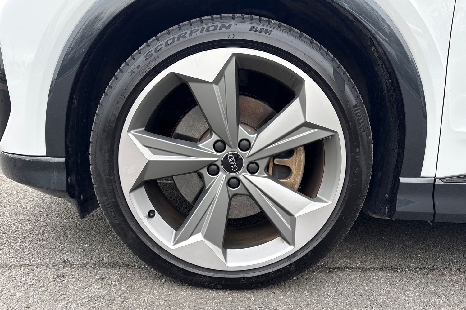 Used Audi Q4 e-tron 2025 for sale - 77601640: Photo 12