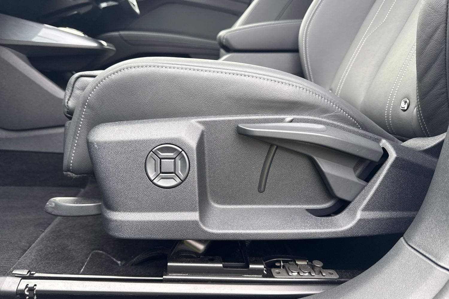 Used Audi Q4 e-tron 2025 for sale - 77601640: Photo 41