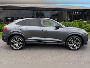 Used Audi Q3 2024 for sale - 77829486: Photo
