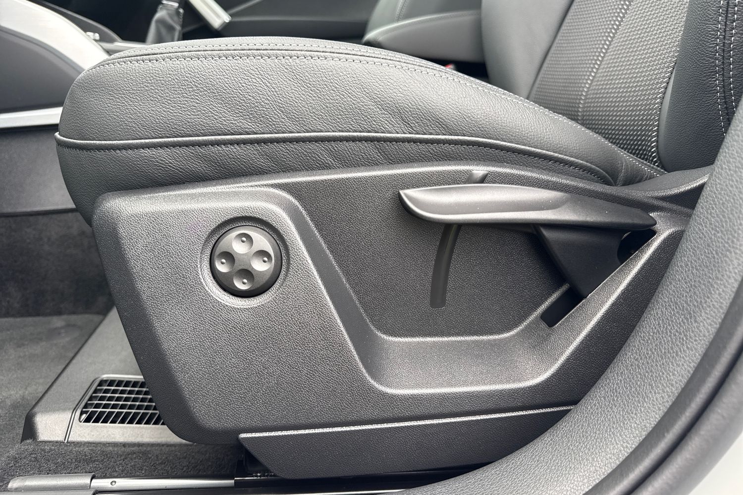 Used Audi Q2 2025 for sale - 77593612: Photo 37