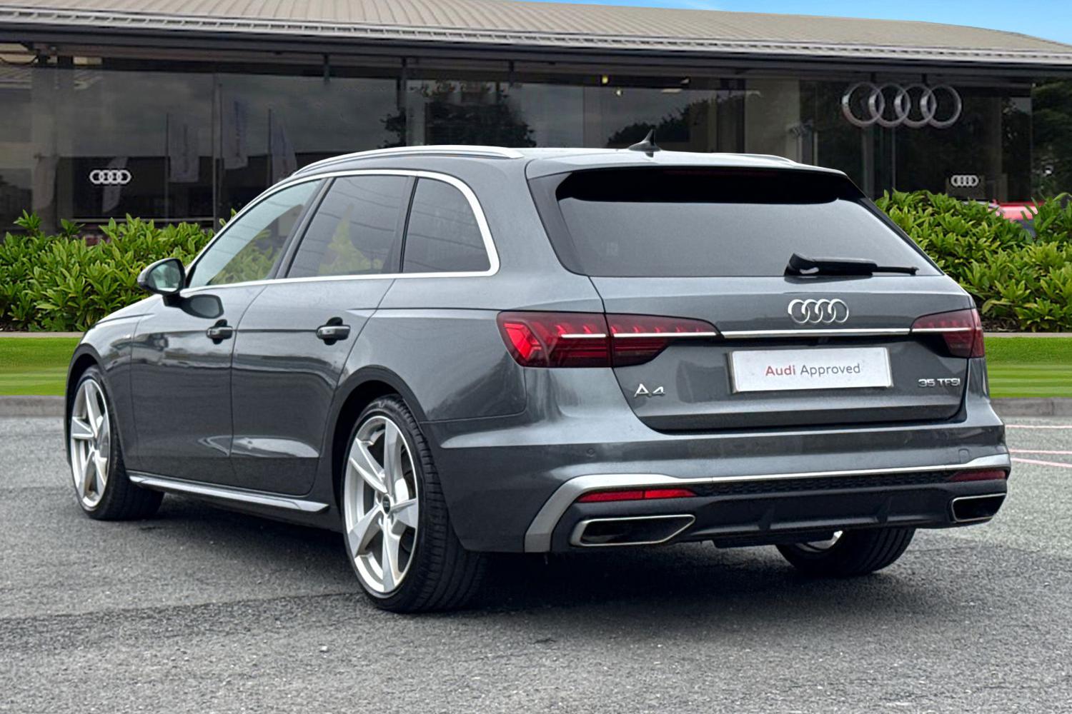 Used Audi A4 2023 for sale - 77904546: Photo 2