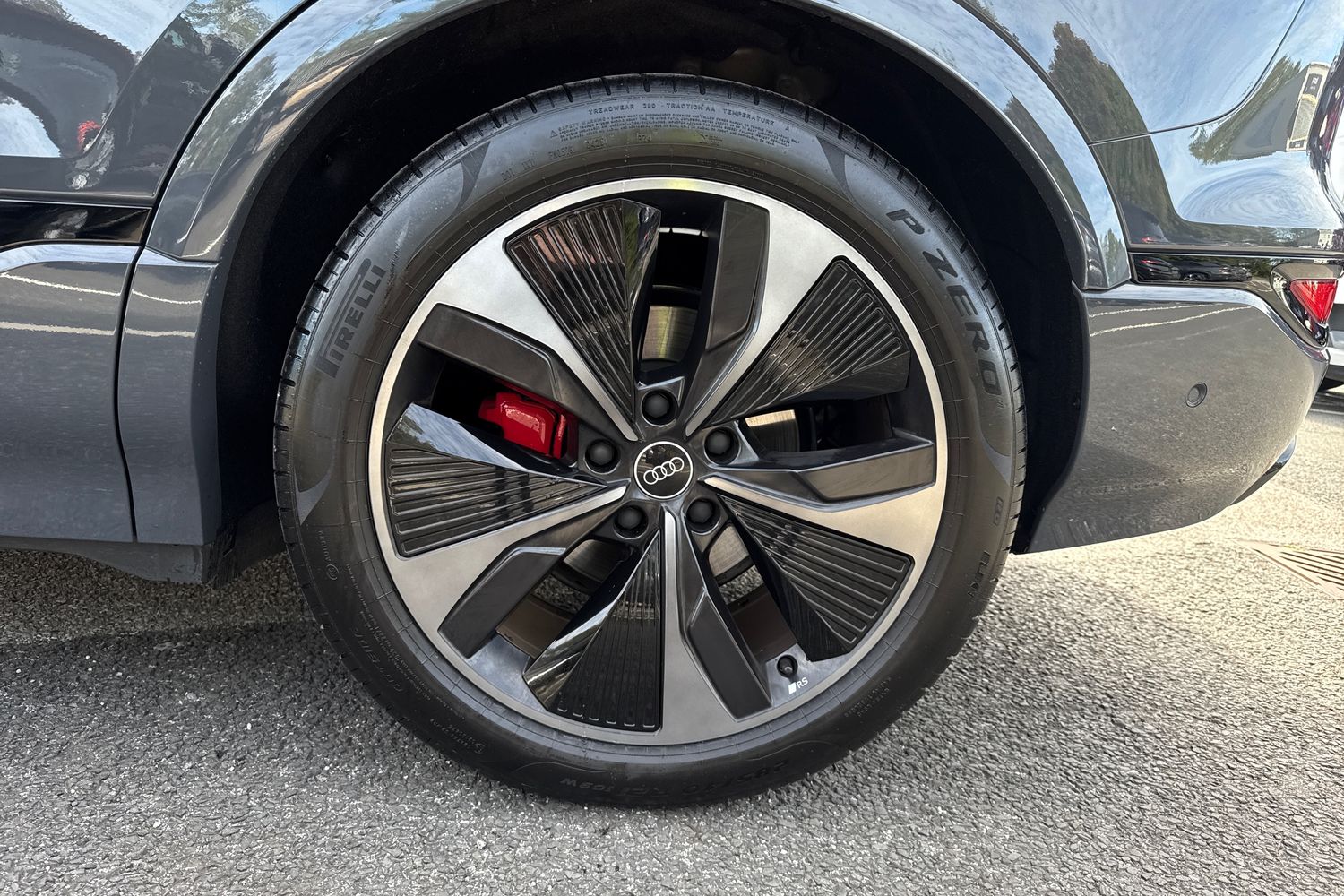 Used Audi Q6 e-tron 2025 for sale - 76220208: Photo 12