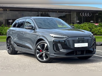 Audi - Q6 e-tron