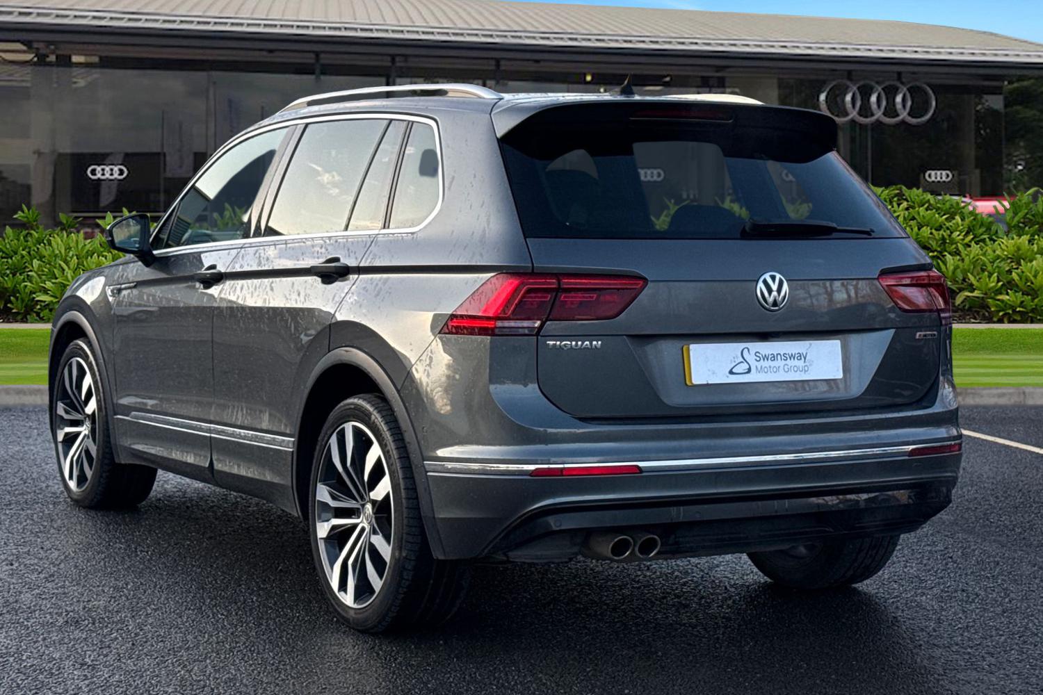 Used Volkswagen Tiguan 2020 for sale - 76968068: Photo 2