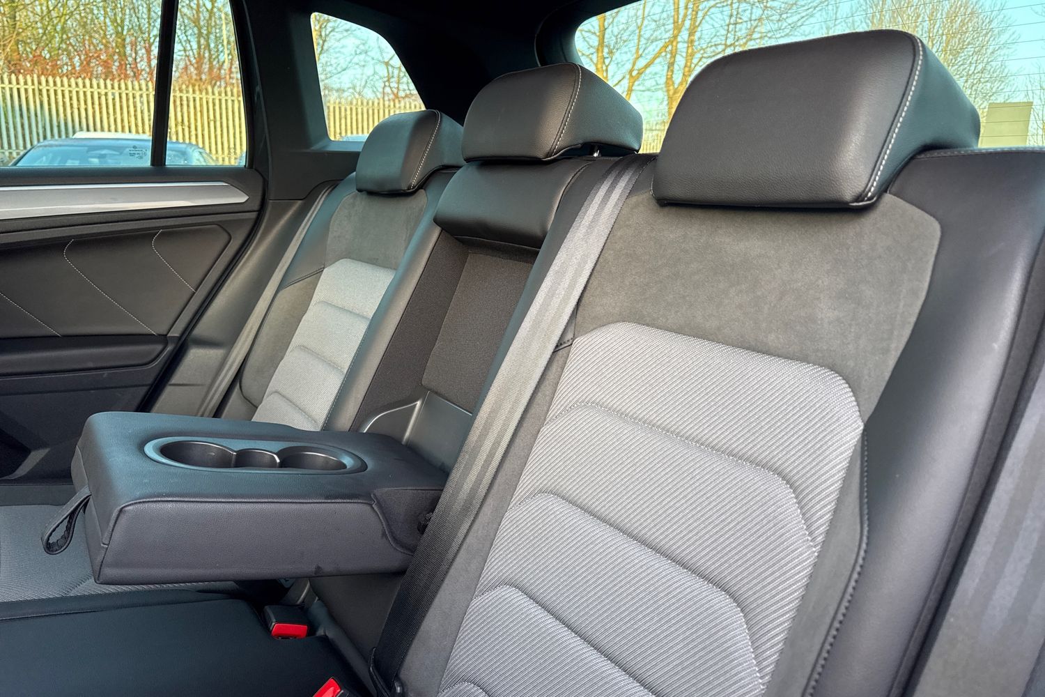 Used Volkswagen Tiguan 2020 for sale - 76968068: Photo 32