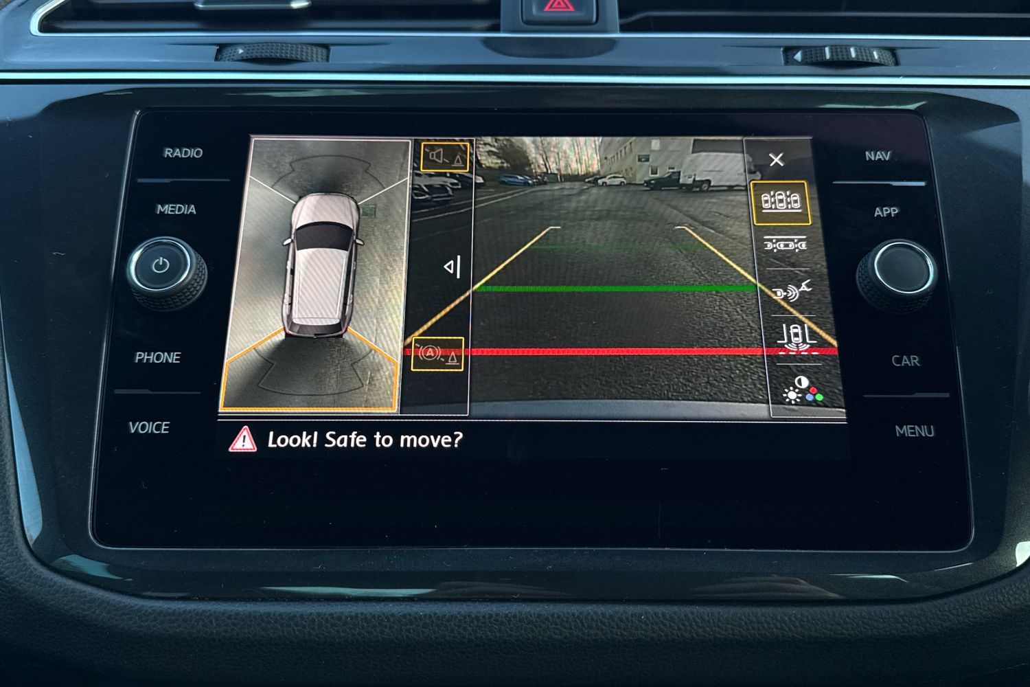 Used Volkswagen Tiguan 2020 for sale - 76968068: Photo 37