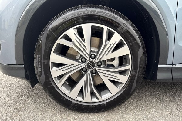Used Audi Q4 e-tron 2025 for sale - 75557060: Photo 12