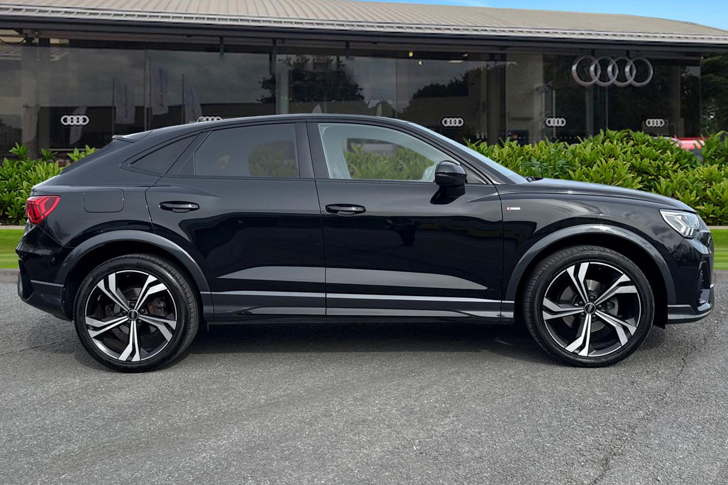 Used Audi Q3 2024 for sale - 78121137: Photo 3