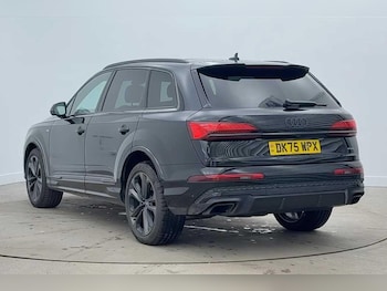 Used Audi Q7 2025 for sale - 77680176: Photo