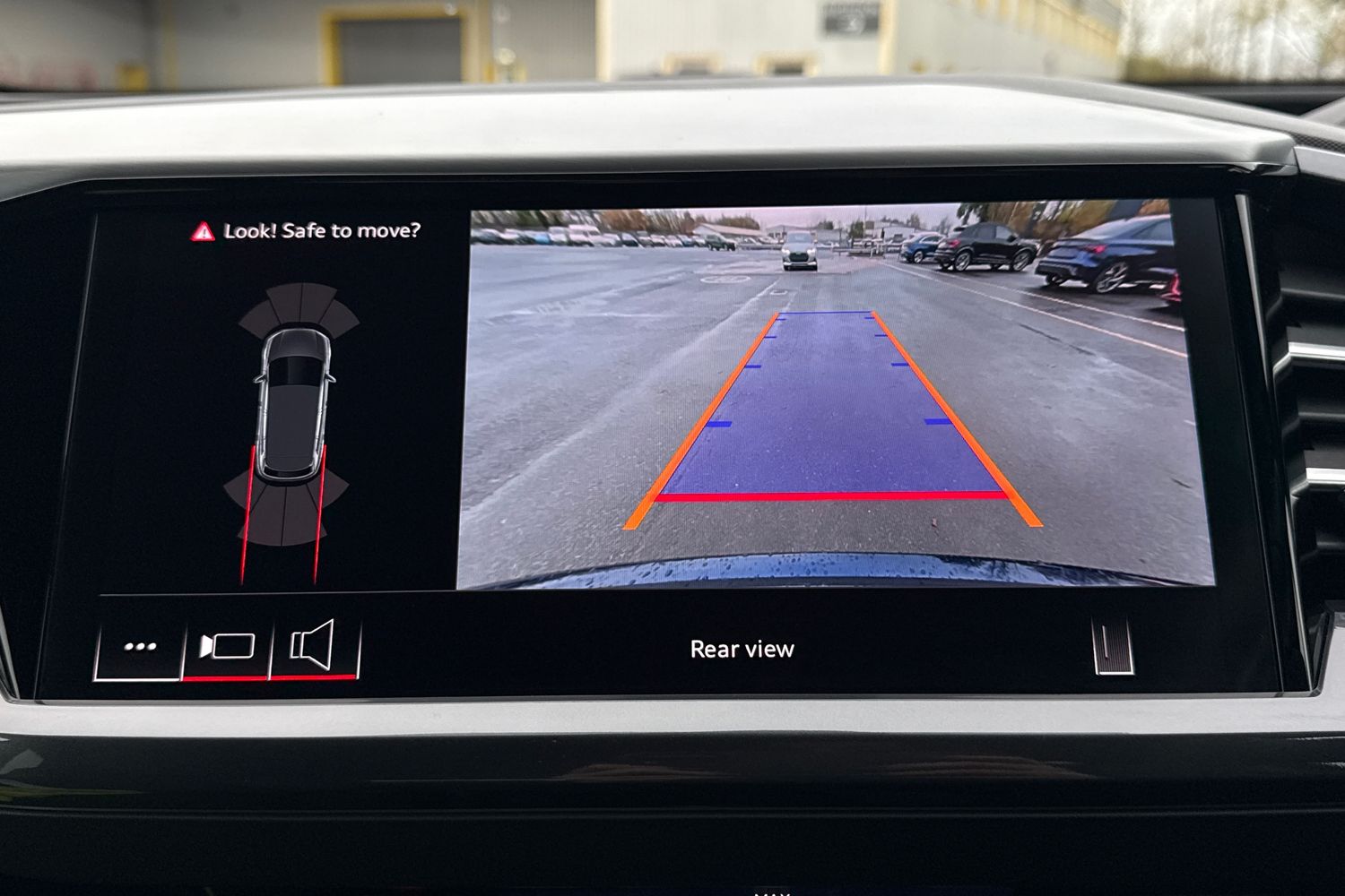 Used Audi Q4 e-tron 2025 for sale - 76520054: Photo 40