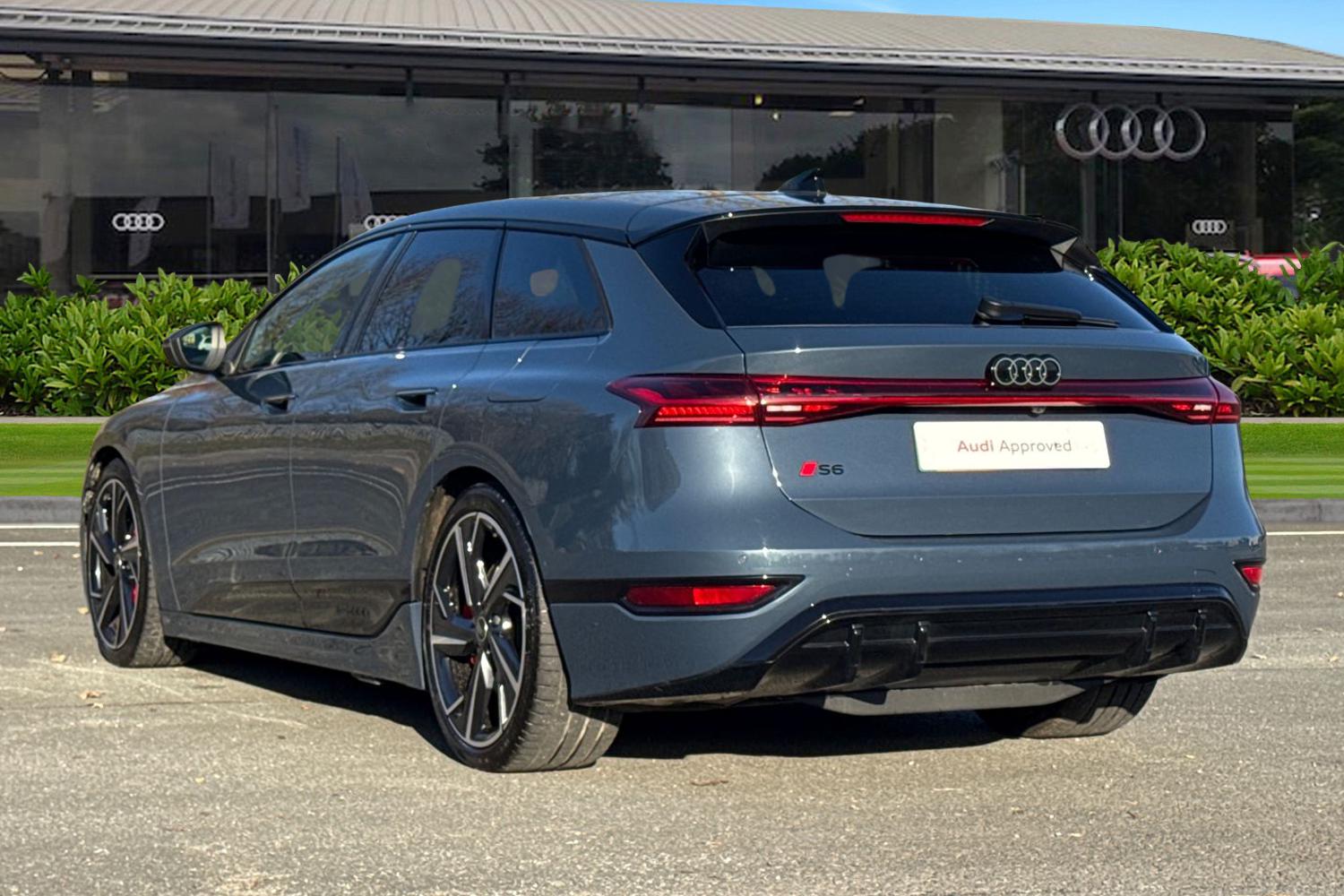 Used Audi S6 e-tron Avant 2025 for sale - 76558191: Photo 2