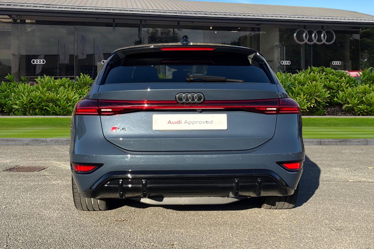 Used Audi S6 e-tron Avant 2025 for sale - 76558191: Photo 4