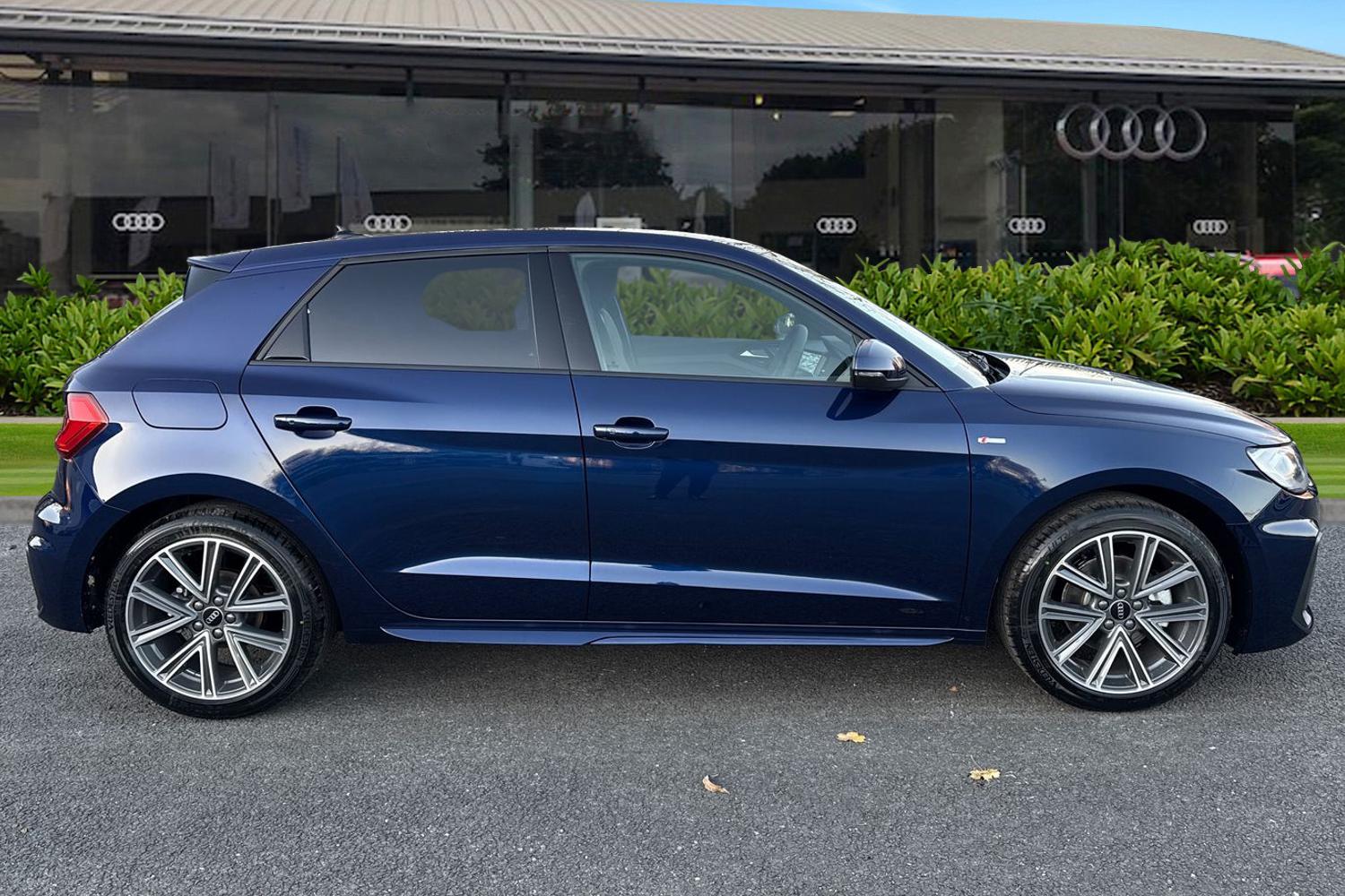 Used Audi A1 2025 for sale - 76320443: Photo 3