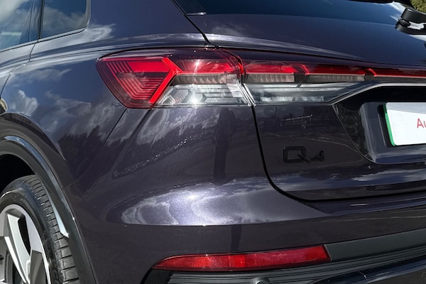 Used Audi Q4 e-tron 2024 for sale - 75793502: Photo 8