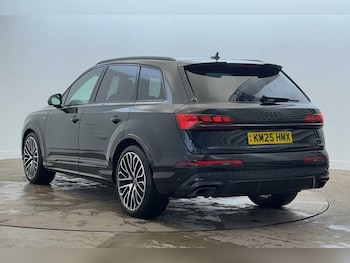 Used Audi Q7 2025 for sale - 76847869: Photo