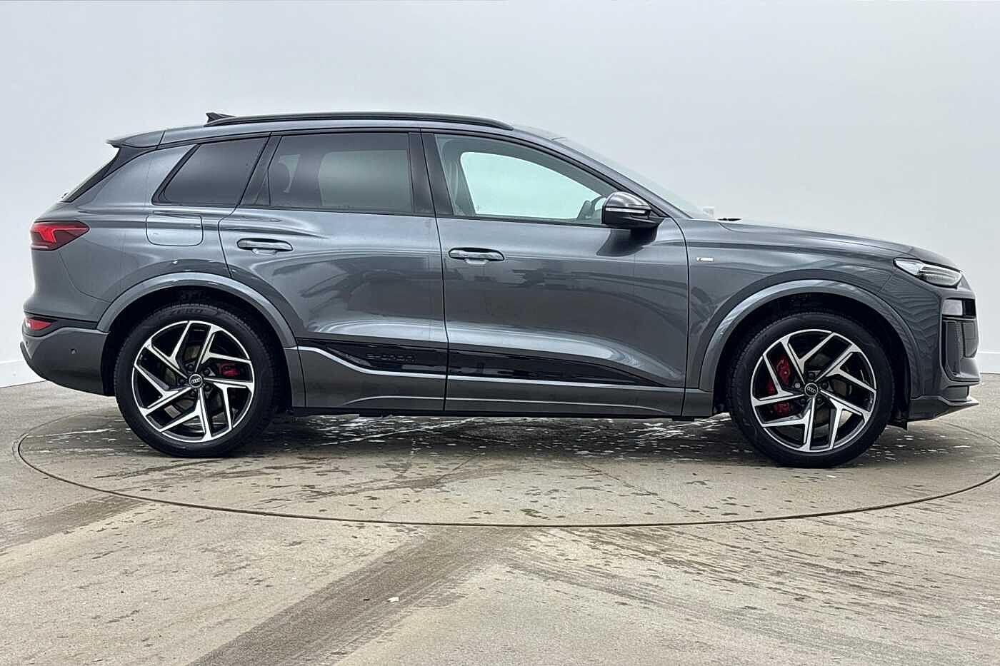 Used Audi Q6 e-tron 2025 for sale - 77680108: Photo 4