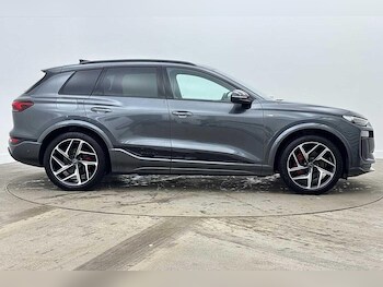 Used Audi Q6 e-tron 2025 for sale - 77680108: Photo