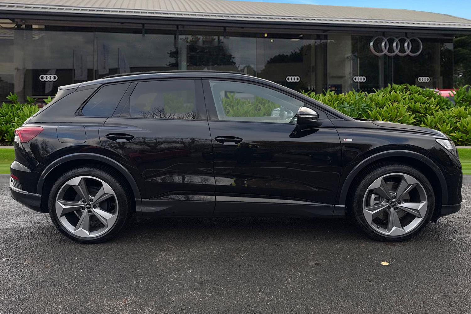 Used Audi Q4 e-tron 2025 for sale - 76508969: Photo 3